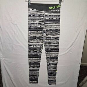 Nike Pro Leggings Womens Small Black White Combat Geometric Print Ankle Length